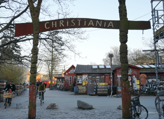 Puerta de entrada de la ciudad libre de christiania